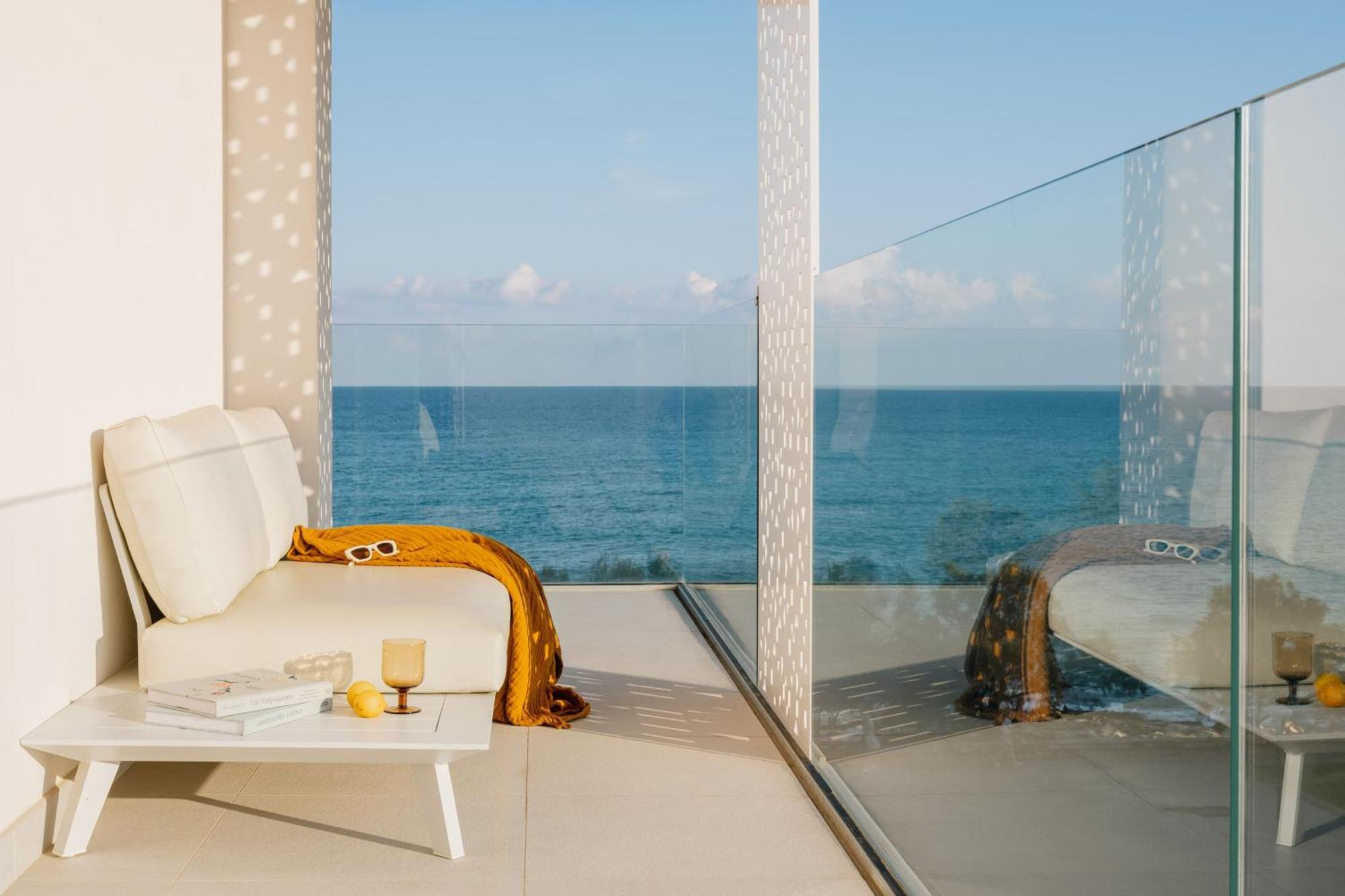 Junior Suite Frontal Sea View,1774432536:JPEG